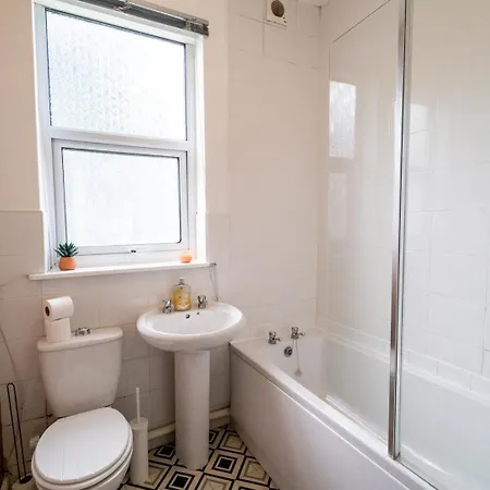 Cozy Urban | Retreat Modern 1br | Free Parking Appartement