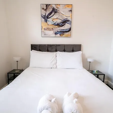 Cozy Urban | Retreat Modern 1br | Free Parking Bristol