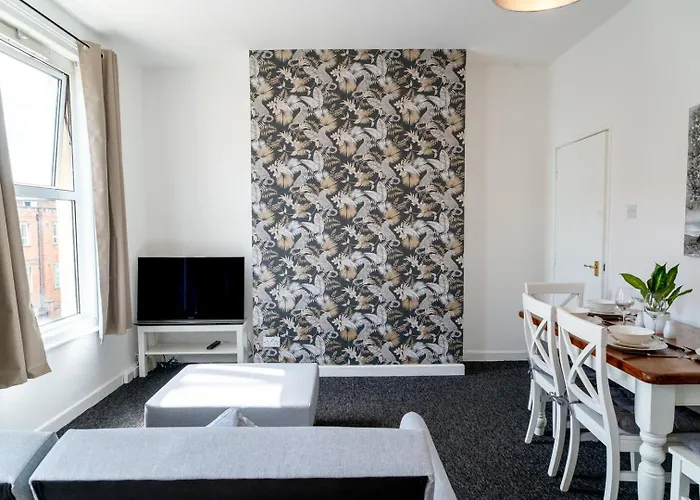 Cozy Urban | Retreat Modern 1br | Free Parking Bristol